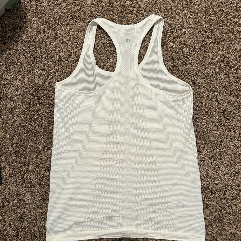 Lululemon Women's White Tank Top size 8